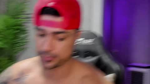 Snapshot of adam_clarke chatting on 14, 1, 2025 adam clarke online show from 14, 1, 2025