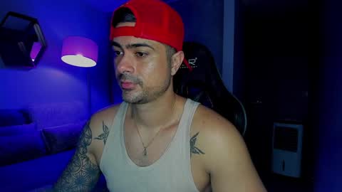 Snapshot of adam_clarke chatting on 15, 1, 2025 adam clarke online show from 15, 1, 2025