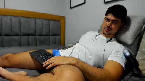 Snapshot of adam_clarke chatting on 20, 1, 2025 adam clarke online show from 20, 1, 2025