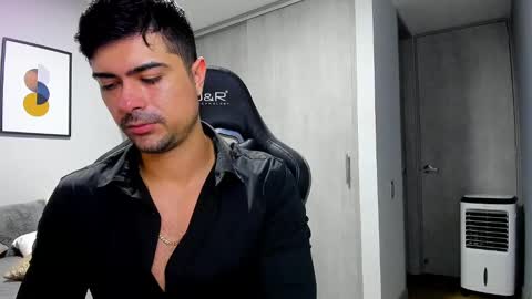 Snapshot of adam_clarke chatting on 21, 1, 2025 adam clarke online show from 21, 1, 2025