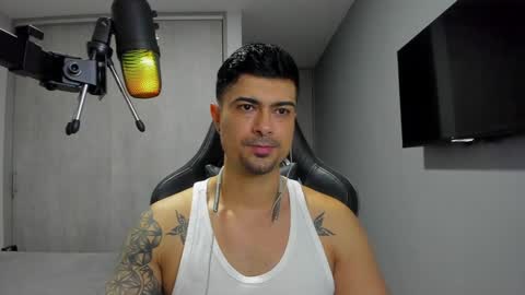 Snapshot of adam_clarke chatting on 9, 2, 2025 adam clarke online show from 9, 2, 2025