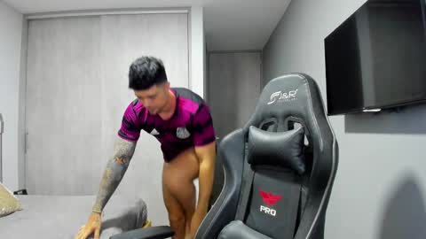 Snapshot of adam_clarke chatting on 23, 2, 2025 adam clarke online show from 23, 2, 2025