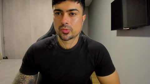 Snapshot of adam_clarke chatting on 26, 2, 2025 adam clarke online show from 26, 2, 2025