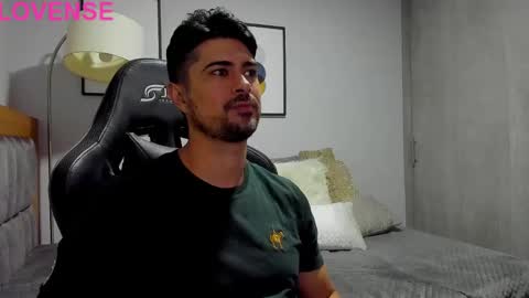 Snapshot of adam_clarke chatting on 3, 10, 2025 adam clarke online show from 3, 10, 2025