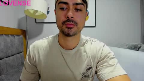 Snapshot of adam_clarke chatting on 9, 10, 2025 adam clarke online show from 9, 10, 2025