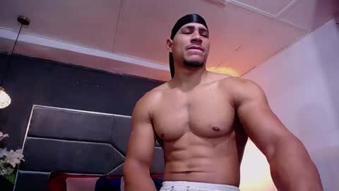 adam_fit19cm online show from 23, 9, 2025