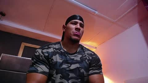 adam_fit19cm online show from 22, 4, 2026