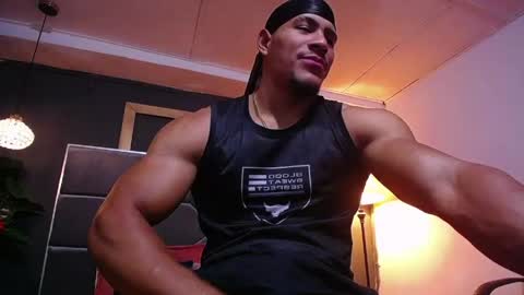 adam_fit19cm online show from 24, 4, 2026