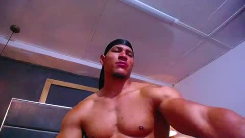 adam_fit19cm online show from 28, 7, 2026