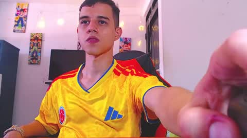 adam hot11 online show from 19, 3, 2026