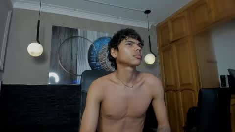 adam_piarse online show from 9, 2, 2025