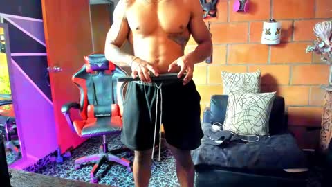 Adam Valencia online show from 22, 2, 2025