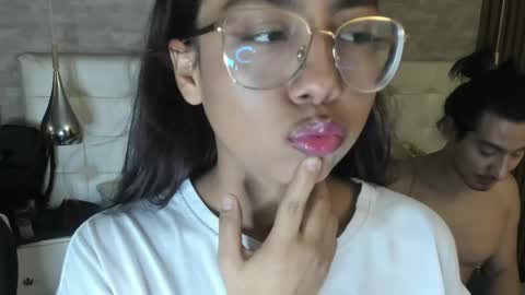 adam and Sara online show from 22, 4, 2026