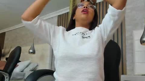 adam and Sara online show from 26, 4, 2026