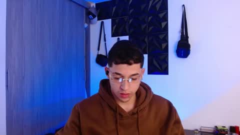 Snapshot of adamkeith_1 chatting on 27, 10, 2025 ADAM online show from 27, 10, 2025