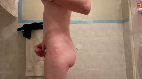 Snapshot of adamllamas chatting on 4, 2, 2025 adamllamas online show from 4, 2, 2025