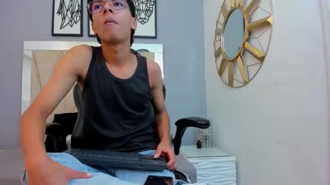 Adams Bobby online show from 15, 12, 2025