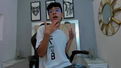 Adams Bobby online show from 24, 4, 2026