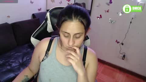 Snapshot of adams_mel chatting on 13, 11, 2025 adams_mel online show from 13, 11, 2025