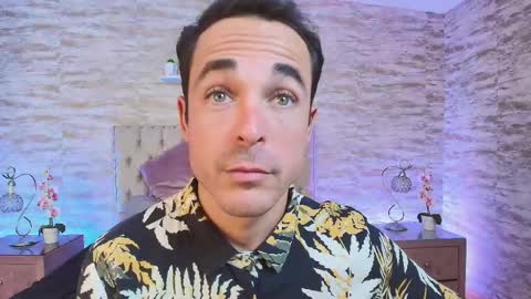 Im Adams Sanz online show from 15, 4, 2026