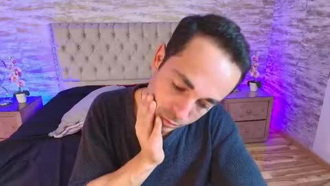 Im Adams Sanz online show from 17, 4, 2026