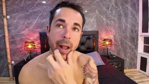 Im Adams Sanz online show from 21, 4, 2026