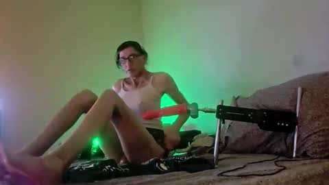 Snapshot of adamseve777 chatting on 30, 4, 2026 TaylorSexbot online show from 30, 4, 2026