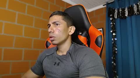 Adan Sin online show from 10, 2, 2025