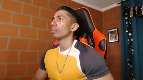 Adan Sin online show from 20, 2, 2025