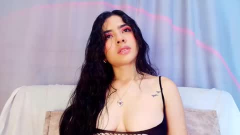  Adara Johnson  online show from 27, 11, 2025