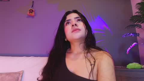  Adara Johnson  online show from 23, 4, 2026