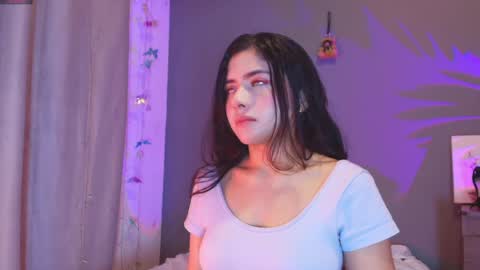  Adara Johnson  online show from 26, 4, 2026