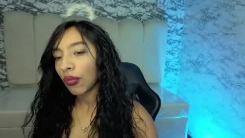 Snapshot of adarasuri_v chatting on 8, 6, 2026 Hi Stream 1000pm to 600am online show from 8, 6, 2026