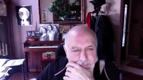add_me_2 online show from 19, 4, 2026