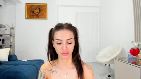 Tori online show from 23, 12, 2024