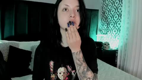Snapshot of adeelinee chatting on 20, 5, 2026 Ade online show from 20, 5, 2026