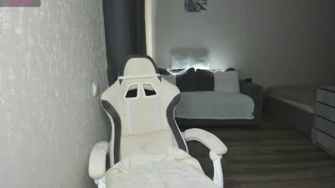 Adel online show from 25, 4, 2026