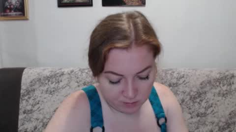 Snapshot of adel_redhead_ chatting on 15, 1, 2026 Adel online show from 15, 1, 2026