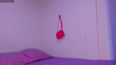 Adela Parker  online show from 18, 2, 2025