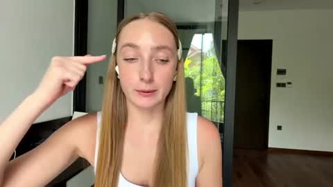 Elizabeth online show from 23, 7, 2026