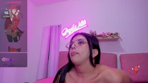 Snapshot of adele_latinlady chatting on 23, 2, 2025 Sofi online show from 23, 2, 2025