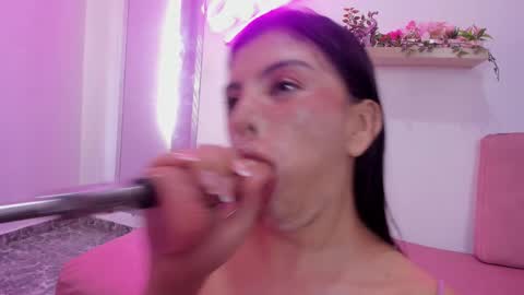 Snapshot of adele_latinlady chatting on 28, 2, 2025 Sofi online show from 28, 2, 2025