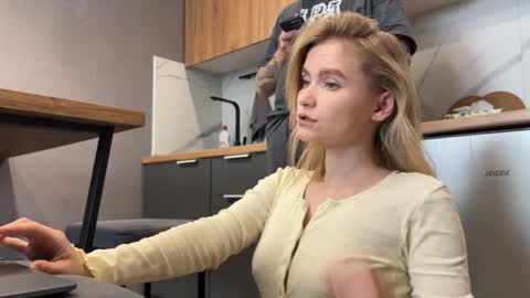 Adele Nick online show from 19, 4, 2026