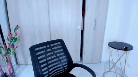 Carolina online show from 15, 5, 2026