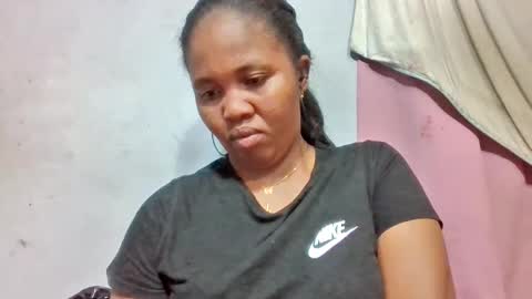 Snapshot of adelealy chatting on 8, 5, 2026 adelealy online show from 8, 5, 2026