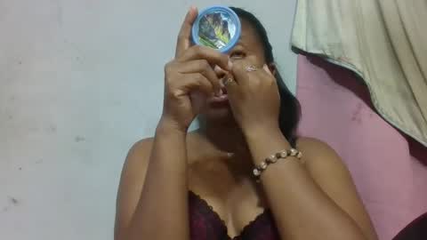 Snapshot of adelealy chatting on 17, 5, 2026 adelealy online show from 17, 5, 2026