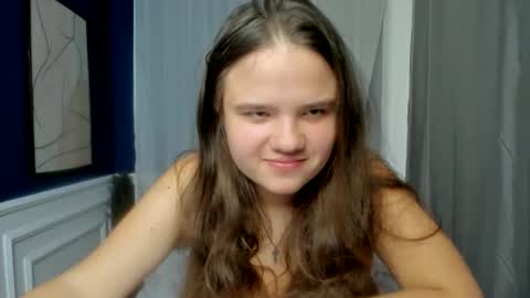 adelecruzz online show from 8, 4, 2026