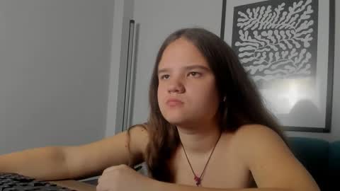 adelecruzz online show from 22, 4, 2026