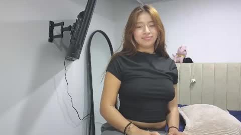 adellein foxx online show from 10, 2, 2026