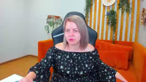 AdeleRavelle online show from 9, 8, 2026